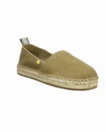 CAMEL ACTIVE