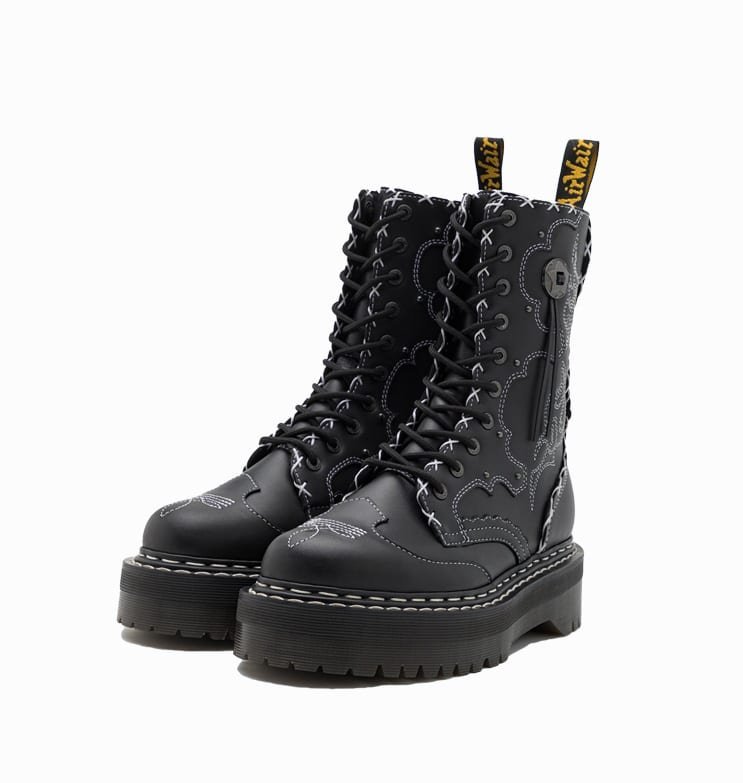 DR. MARTENS