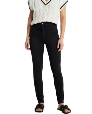 GINA TRICOT