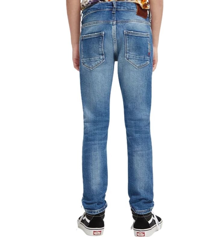 SCOTCH & SODA