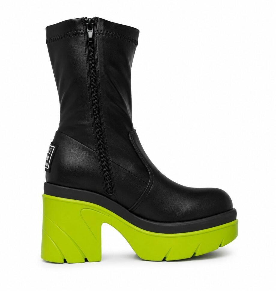STEVE MADDEN
