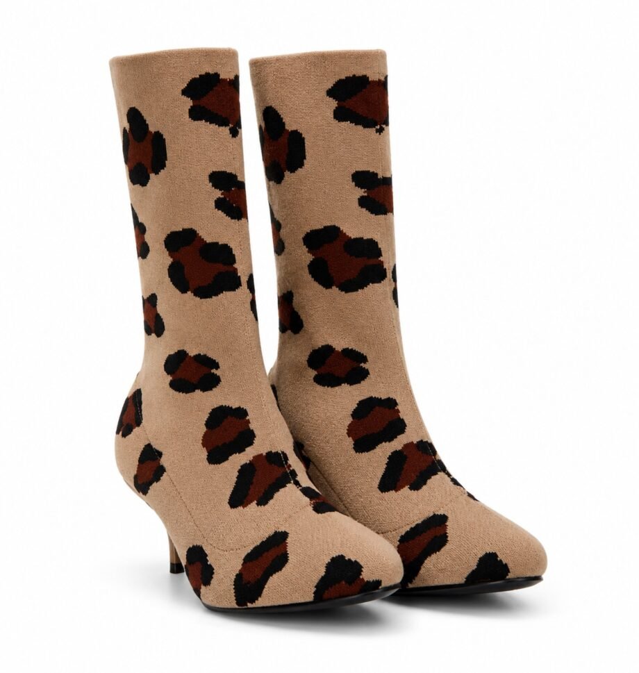 STUART WEITZMAN
