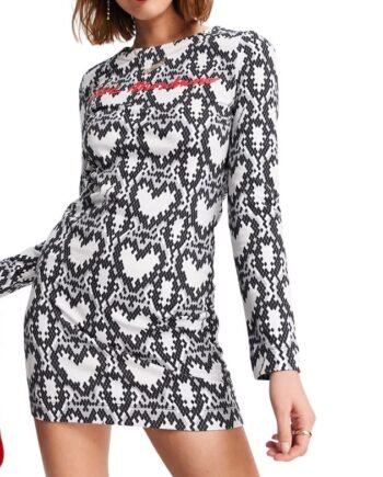 LOVE MOSCHINO