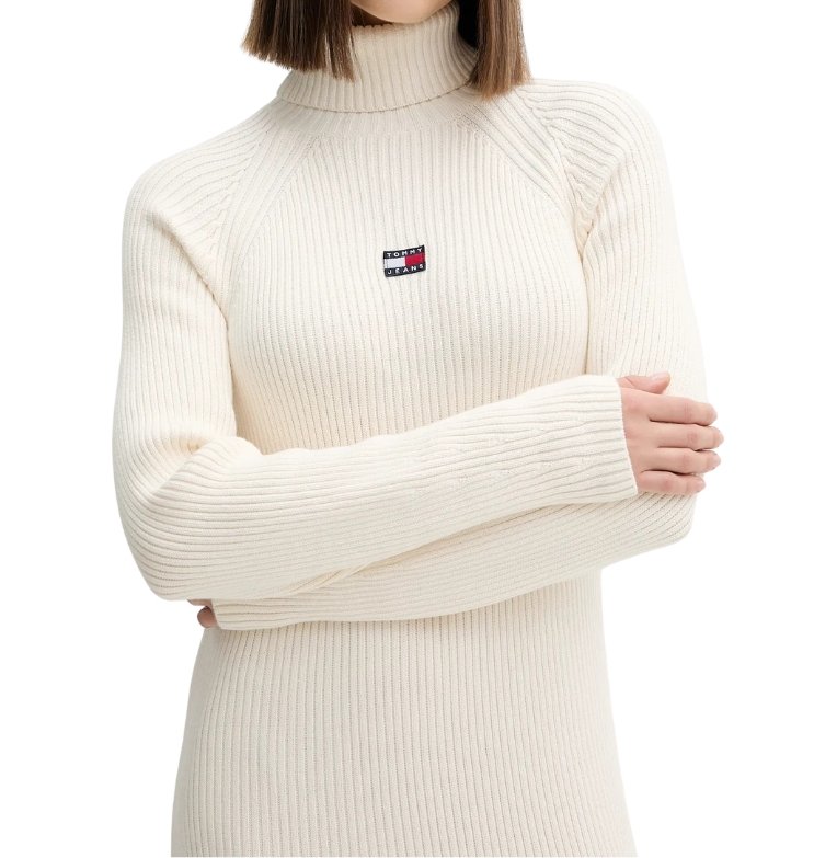 TOMMY JEANS