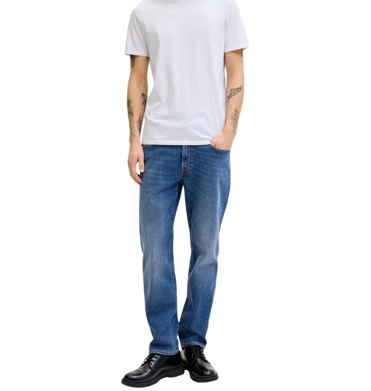 JACK & JONES