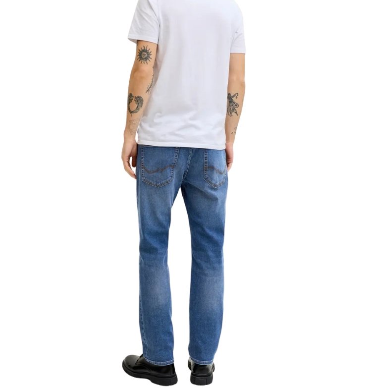 JACK & JONES
