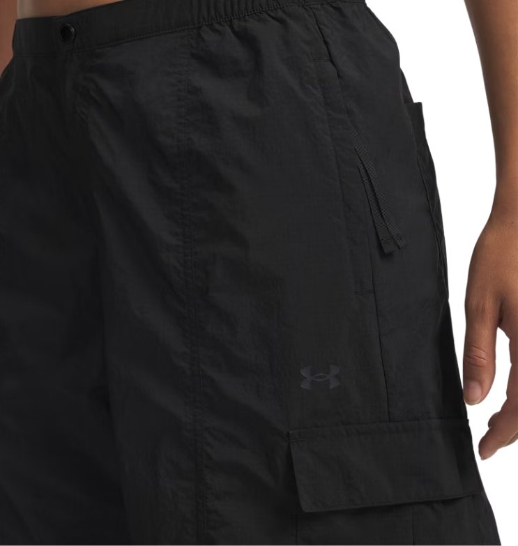 UNDER ARMOUR