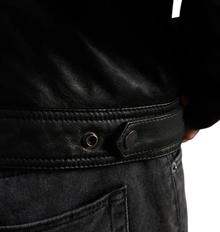 SUPERDRY